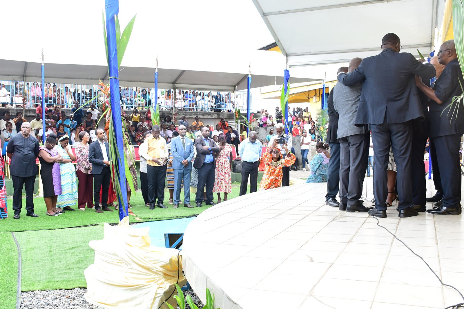 Consécration des Anciens - Paroisse AGAPE Owendo