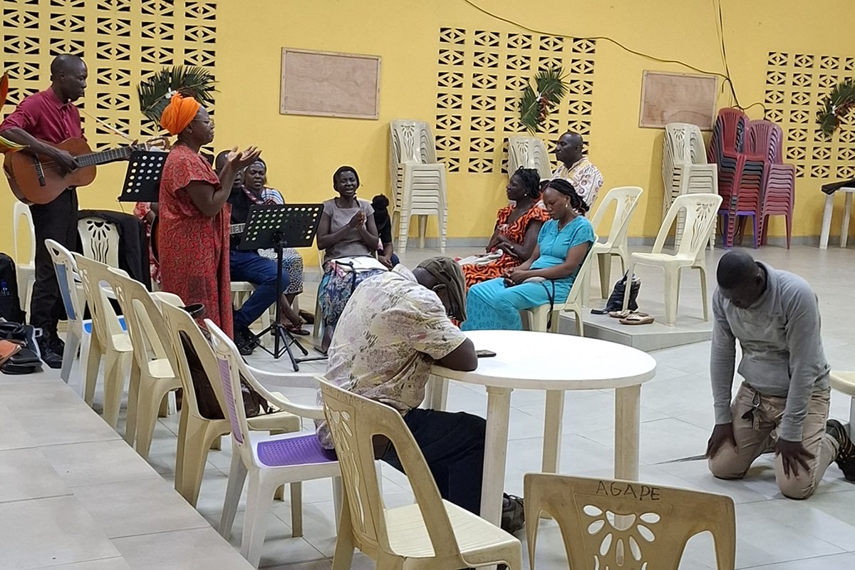 Paroisse AGAPE Ntoum